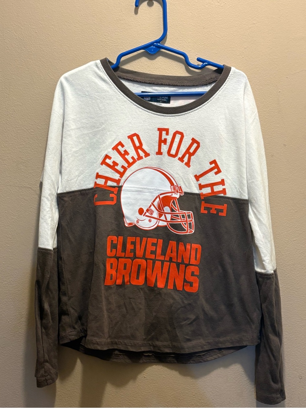 NFL Cleveland Browns girls size 6/7 year long sleeve top